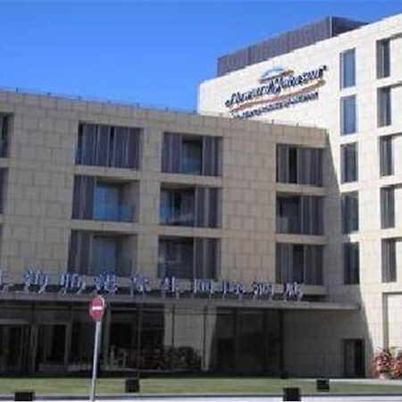 Howard Johnson Plaza Lingang Shanghai Nanhui ภายนอก รูปภาพ
