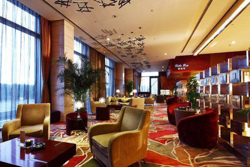 Howard Johnson Plaza Lingang Shanghai Nanhui ภายนอก รูปภาพ