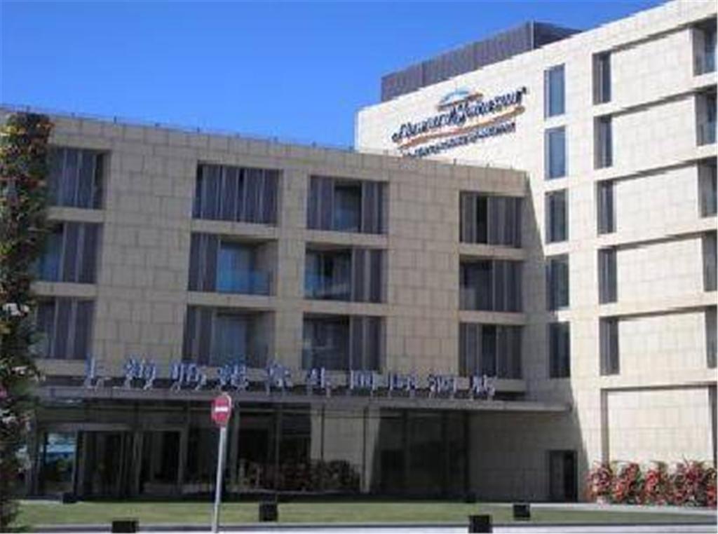 Howard Johnson Plaza Lingang Shanghai Nanhui ภายนอก รูปภาพ