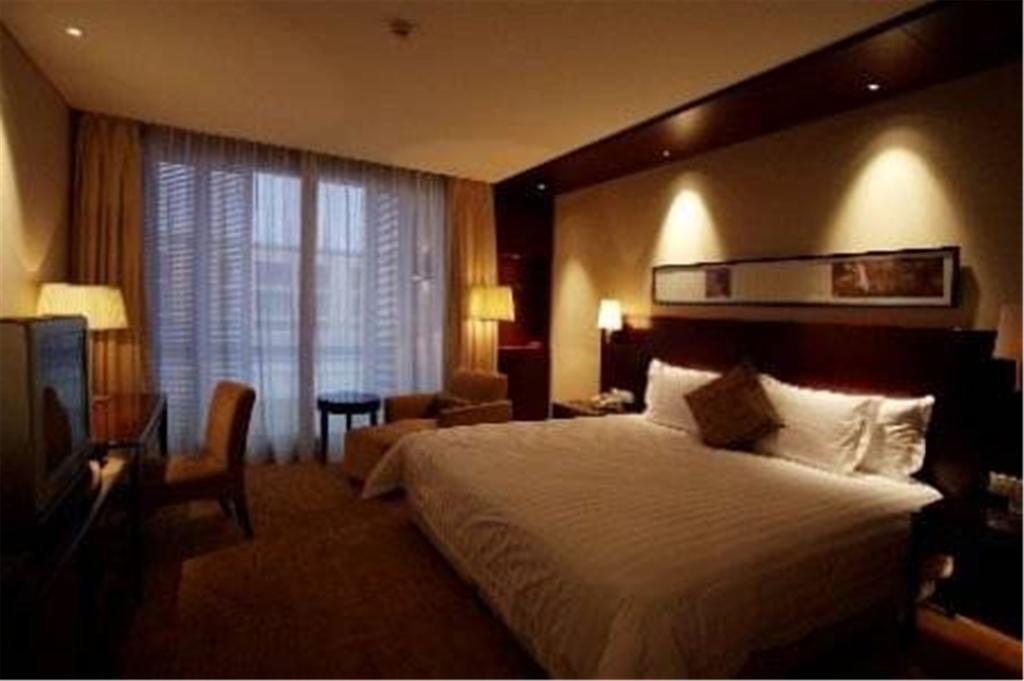 Howard Johnson Plaza Lingang Shanghai Nanhui ห้อง รูปภาพ