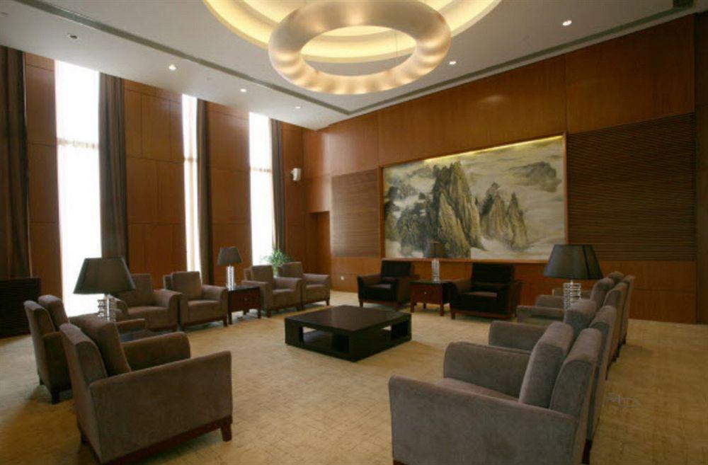 Howard Johnson Plaza Lingang Shanghai Nanhui ภายนอก รูปภาพ