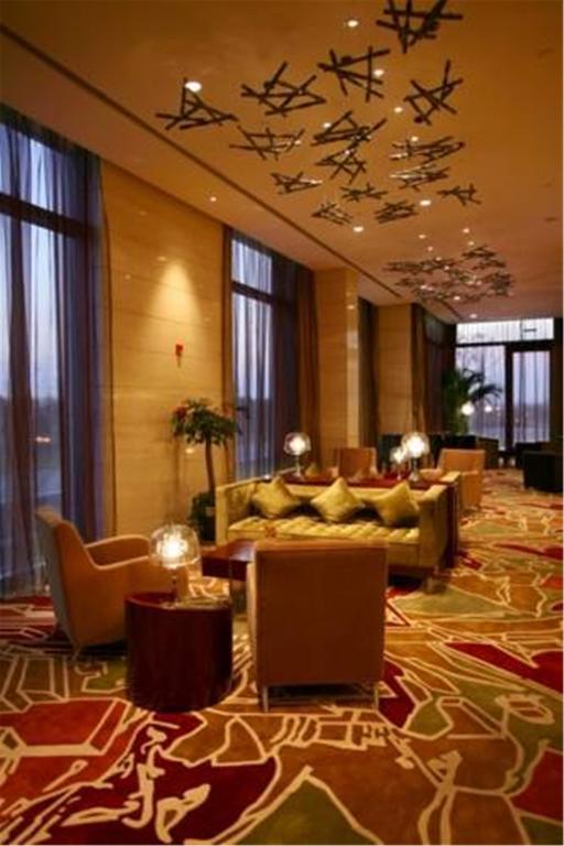 Howard Johnson Plaza Lingang Shanghai Nanhui ภายนอก รูปภาพ