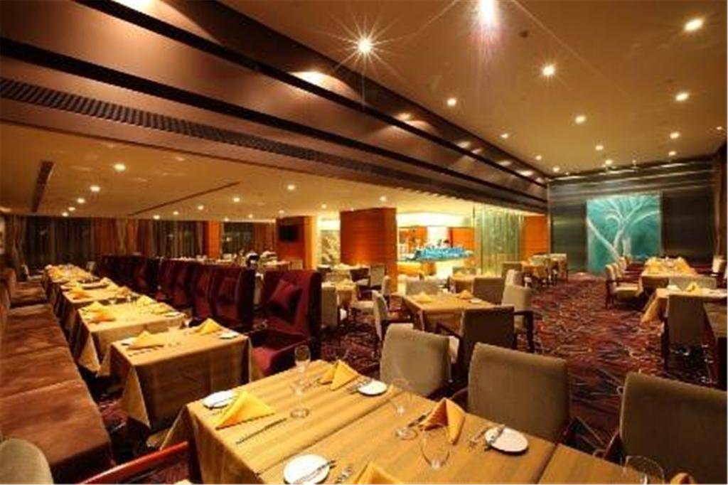 Howard Johnson Plaza Lingang Shanghai Nanhui ภายนอก รูปภาพ