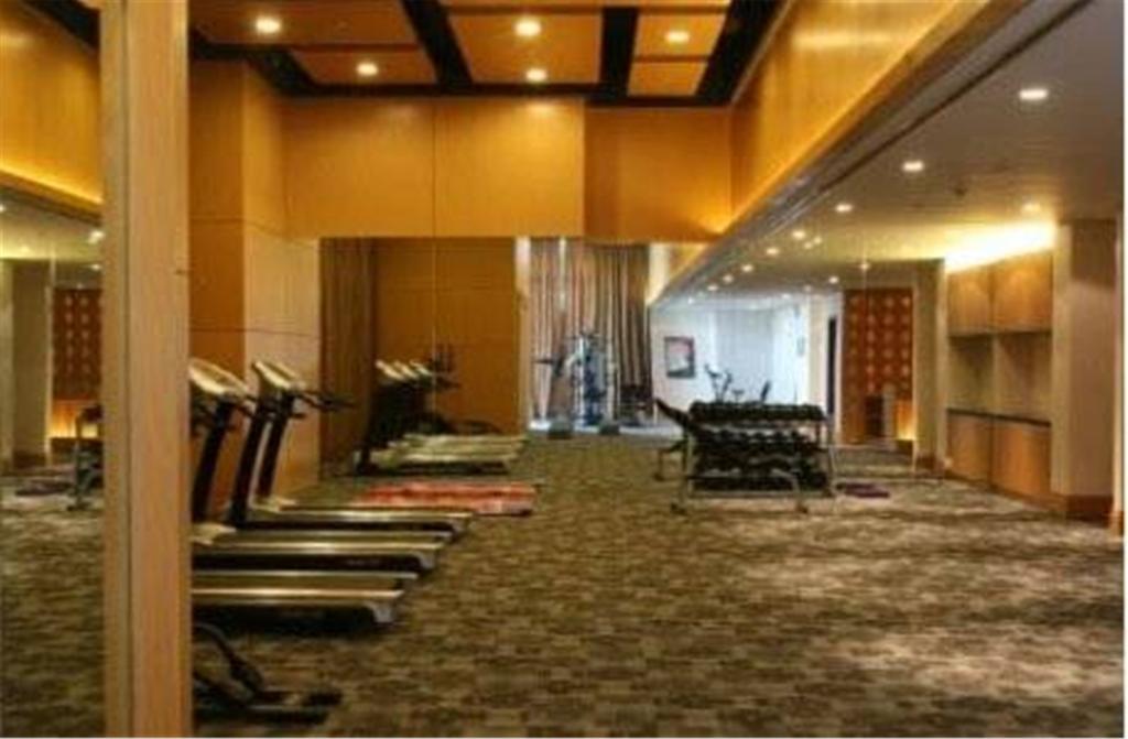 Howard Johnson Plaza Lingang Shanghai Nanhui ภายนอก รูปภาพ