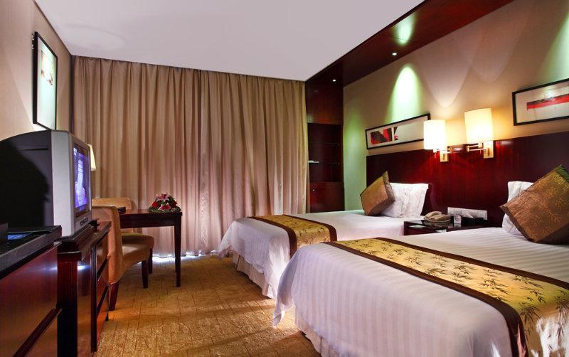 Howard Johnson Plaza Lingang Shanghai Nanhui ภายนอก รูปภาพ
