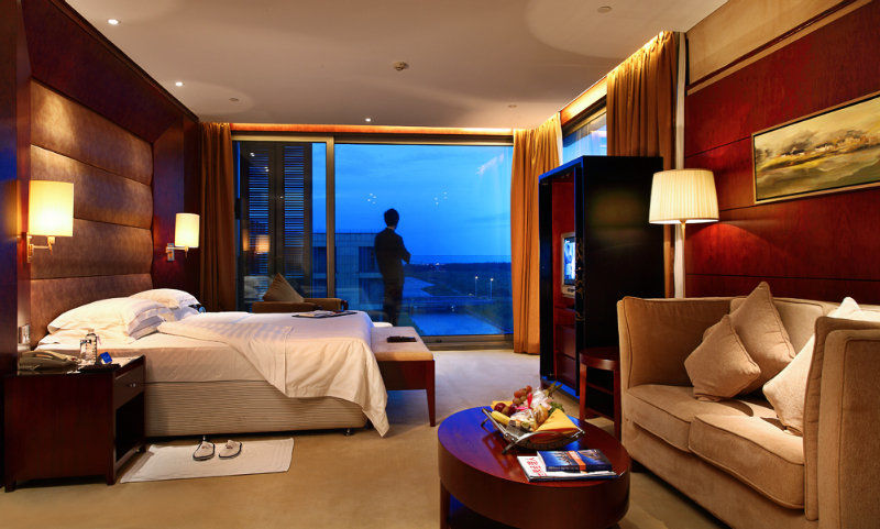 Howard Johnson Plaza Lingang Shanghai Nanhui ภายนอก รูปภาพ